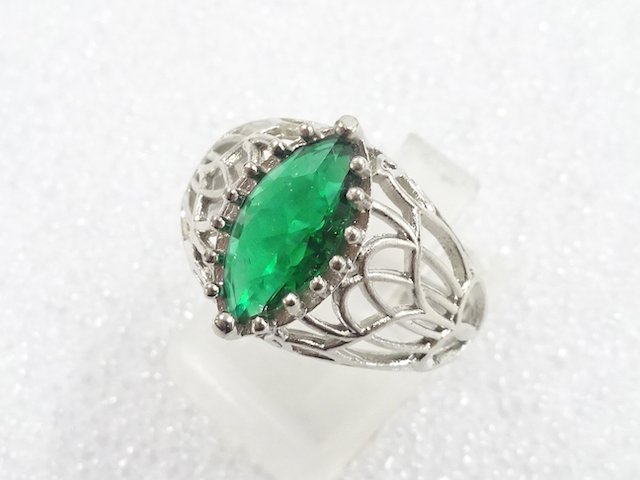 色石　指輪(15.5号)